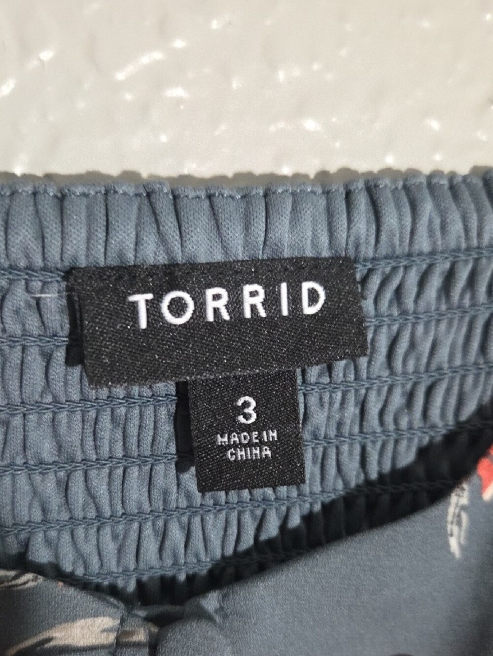 torrid gray & pink floral button-front camisole - Picture 3 of 7